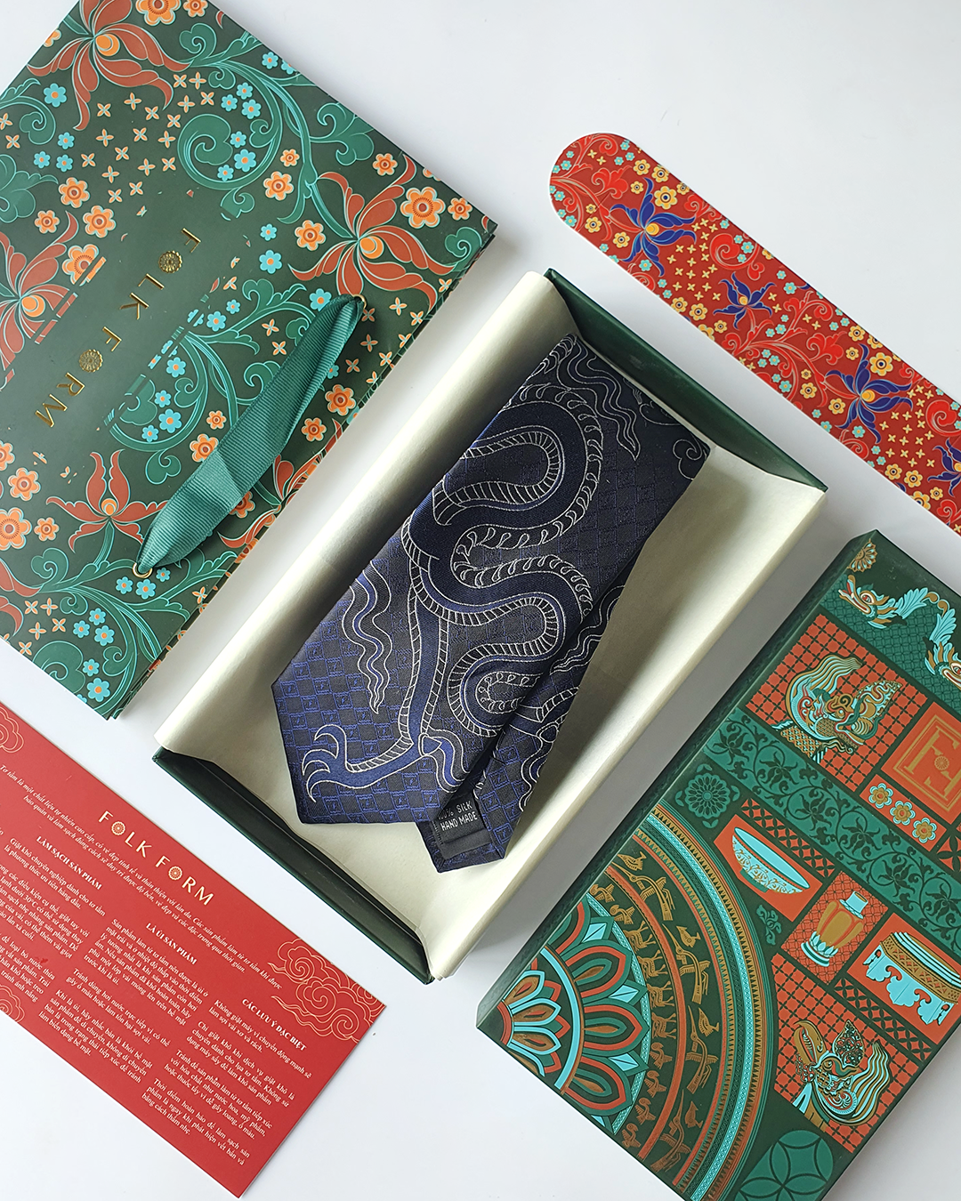 Luxury Gift for Dad/ Silk Necktie with Azure Dragon Pattern / 8cm × 145cm