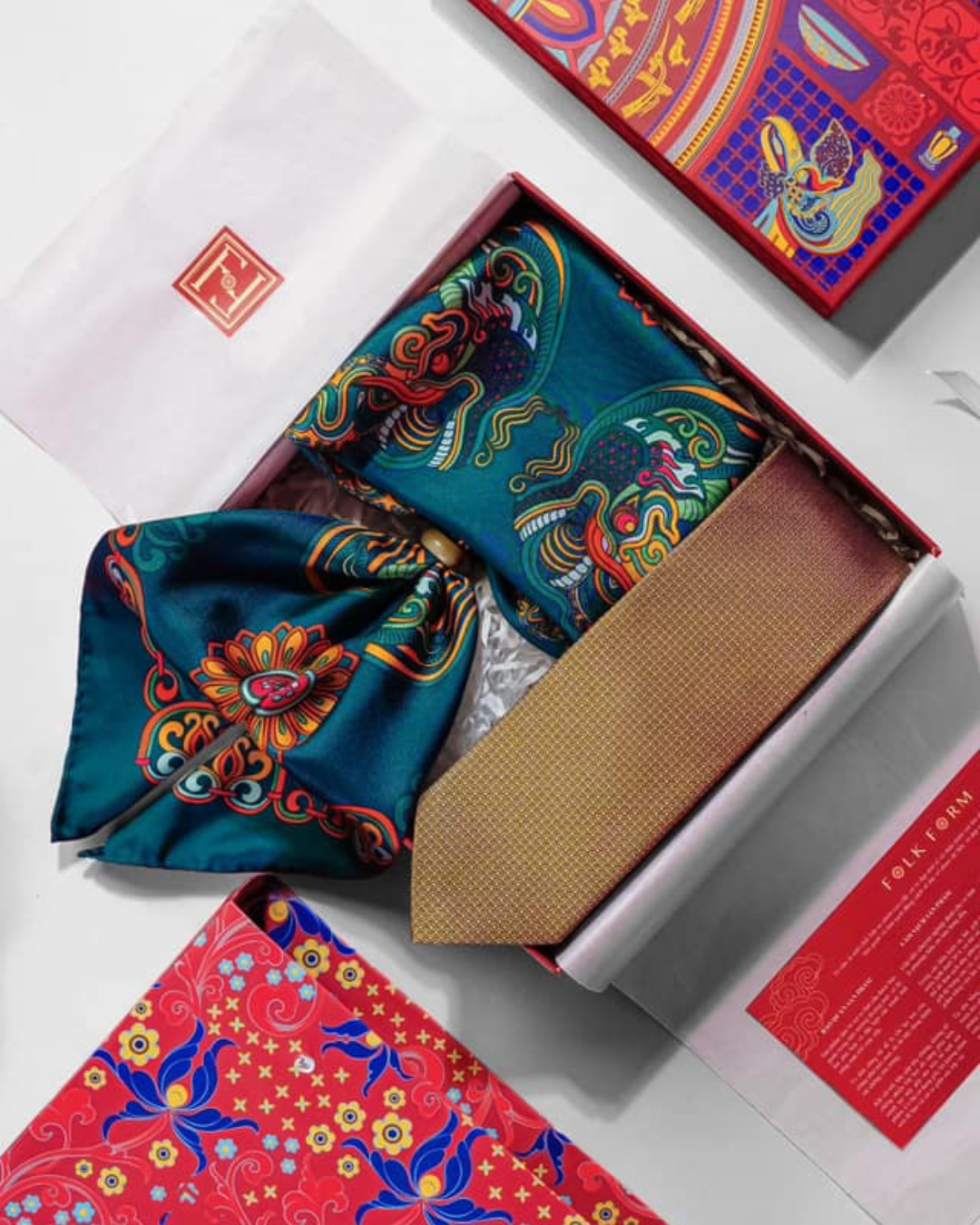 Dragon Of Grace Silk Scarf / Dark Green / 110x110cm / 44x44in