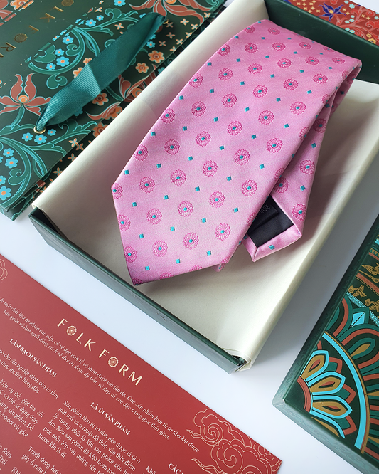 Beyond the Gift Basket: Unique Corporate Holiday Gifts for Clients