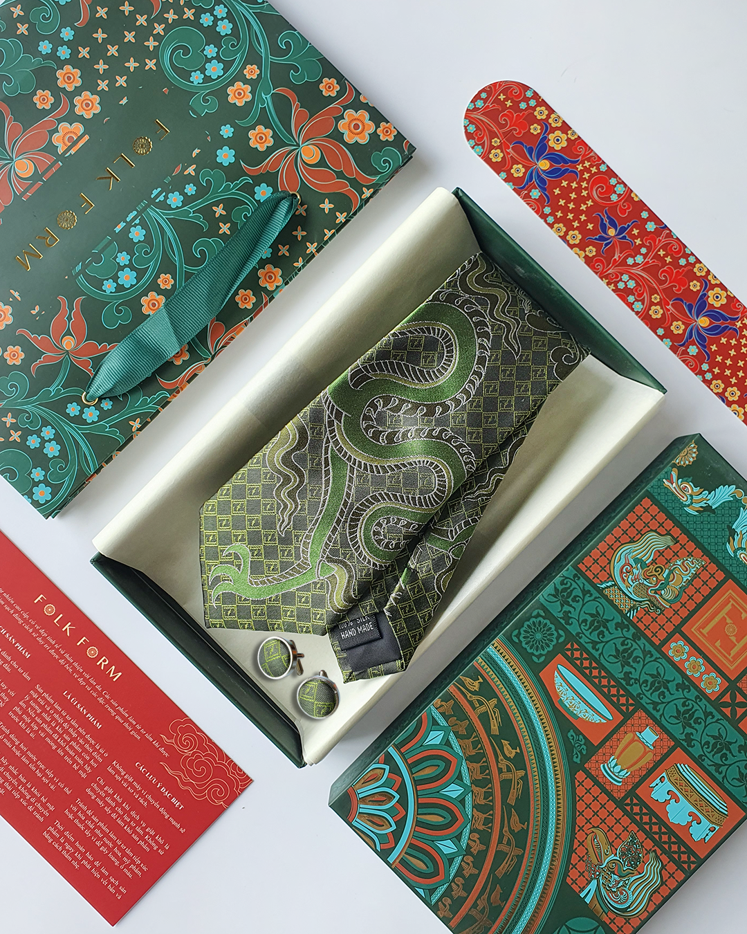 Emerald silk jacquard tie and cufflinks set, 3.1 inch wide