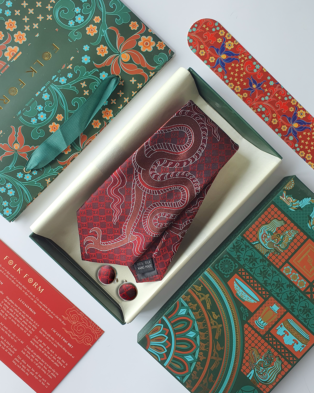 Crimson silk jacquard tie and cufflinks set, 3.1 inch wide