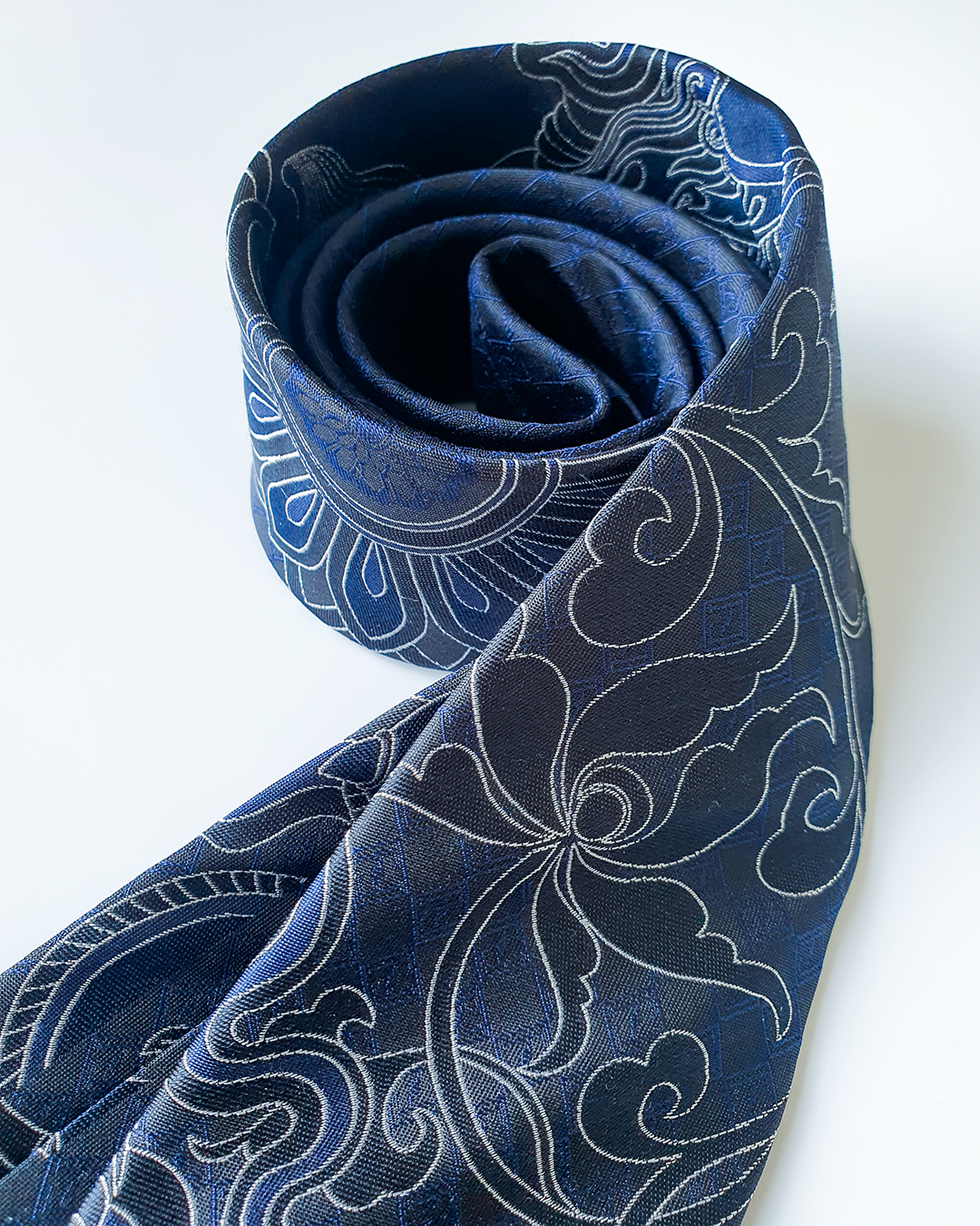 Luxury Gift for Dad/ Silk Necktie with Azure Dragon Pattern / 8cm × 145cm