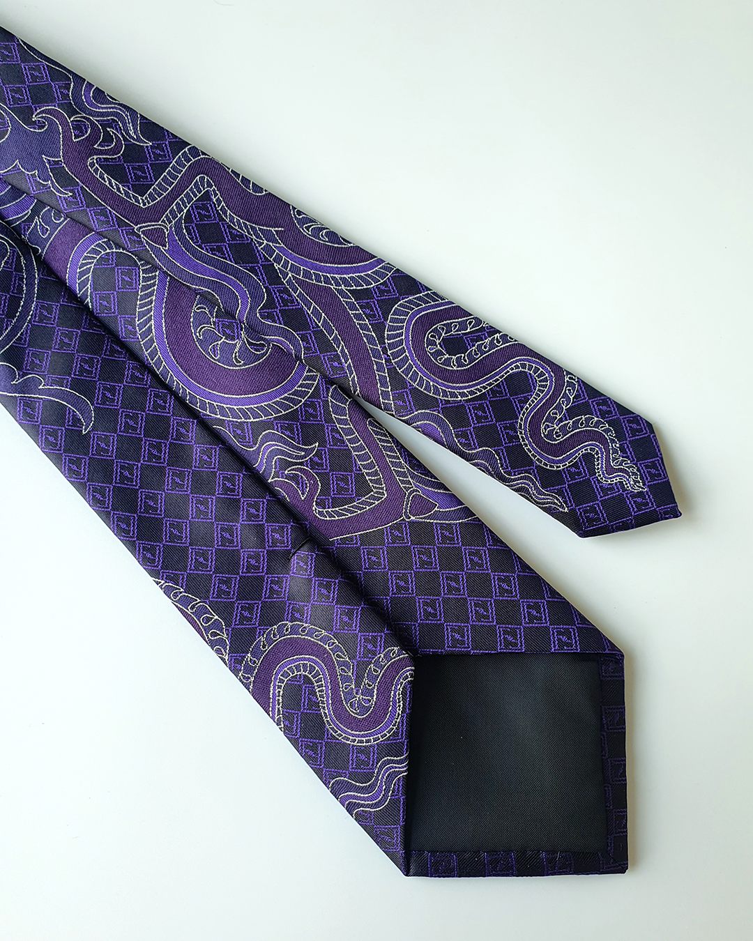Luxury Gift for Dad/ Silk Necktie with Imperial Purple Dragon Pattern / 8cm × 145cm