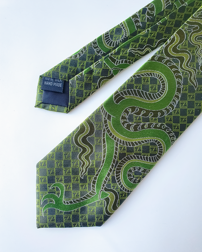 Luxury Gift for Dad/ Silk Necktie with Emerald Dragon Pattern / 8cm × 145cm