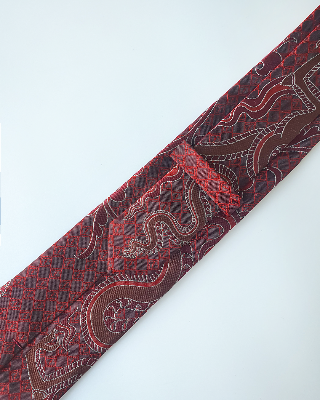 Luxury Gift for Dad/ Silk Necktie with Blood Dragon Pattern / 8cm × 145cm