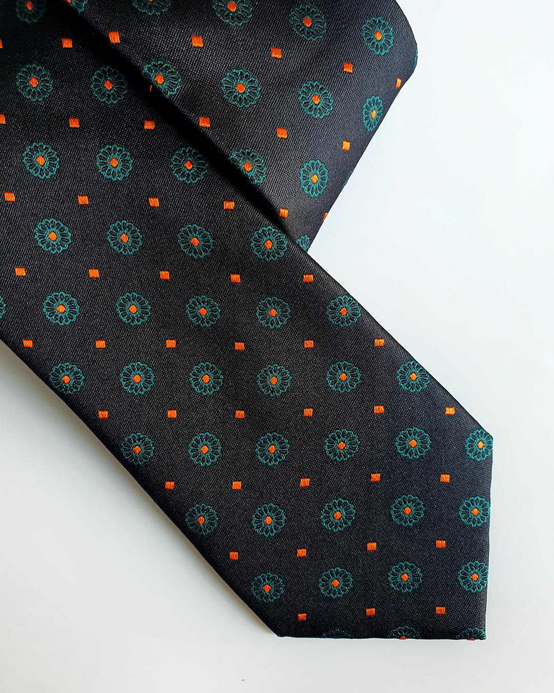 Luxury Gift for Dad/ Silk Necktie with Obsidian Jade Pattern and Cufflinks / 8cm × 145cm