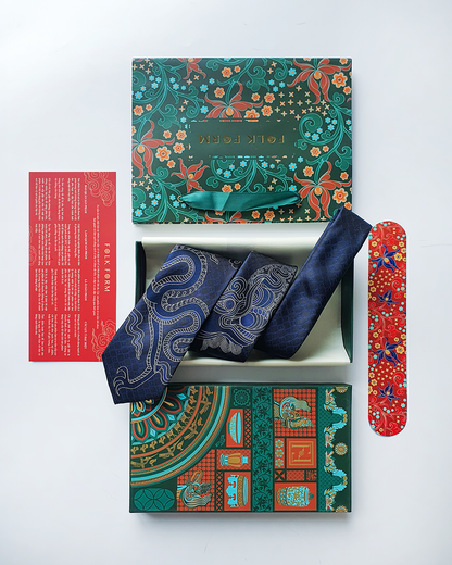 Luxury Gift for Dad/ Silk Necktie with Azure Dragon Pattern / 8cm × 145cm