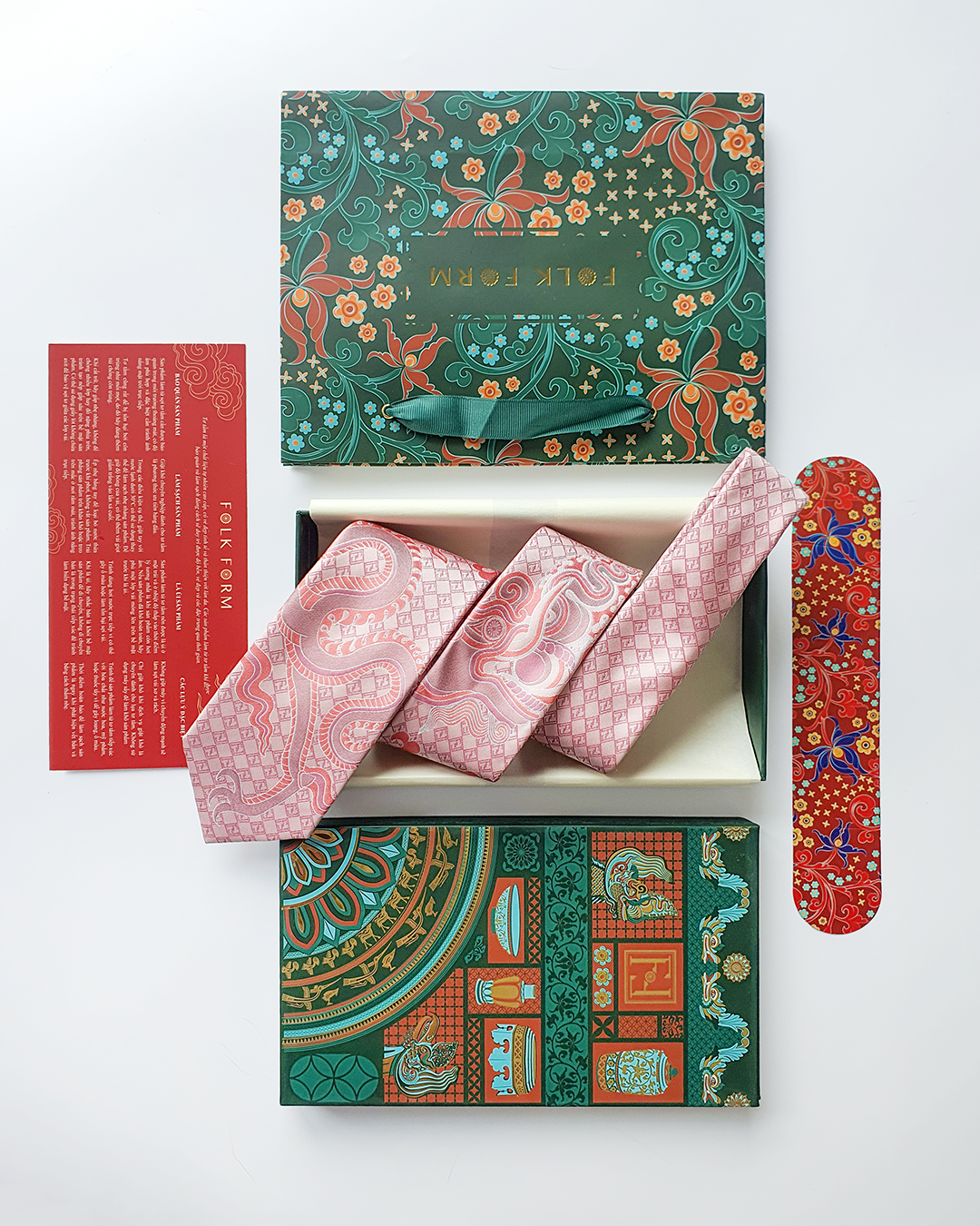 Luxury Gift for Dad/ Silk Necktie with Red Dragon Pattern / 8cm × 145cm