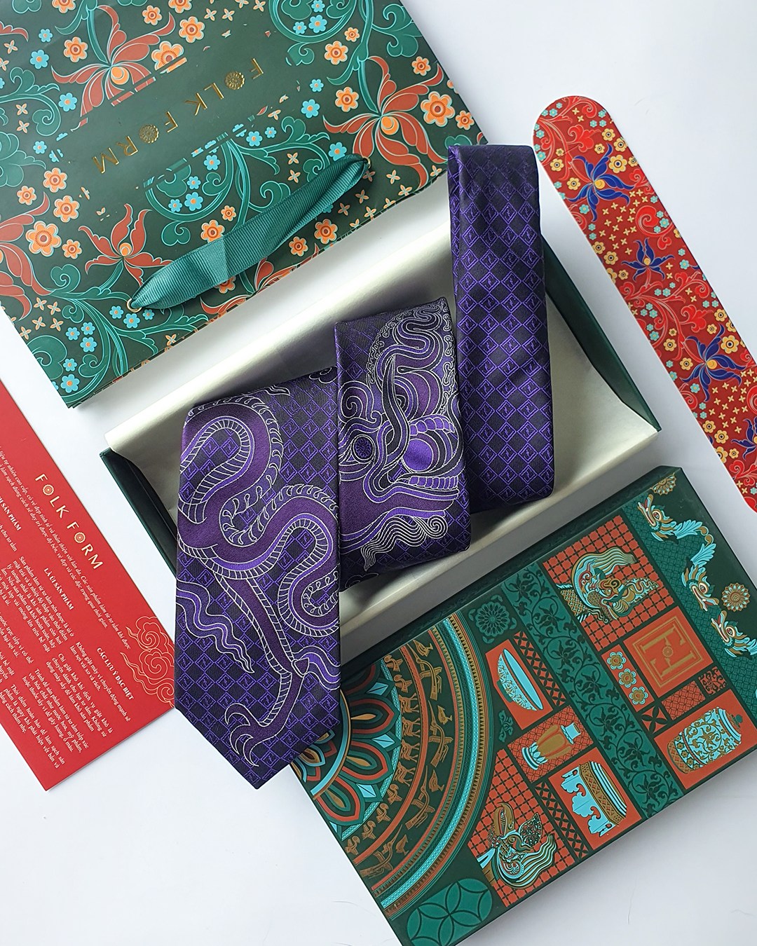 Purple silk jacquard tie and cufflinks set, 3.1 inch wide, view 5
