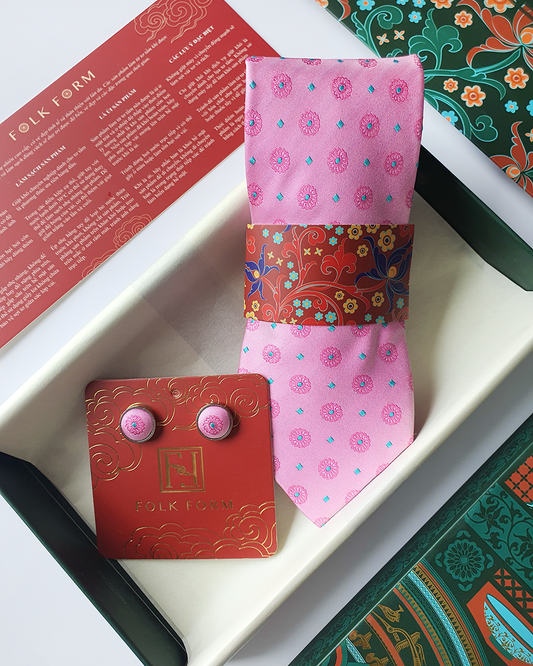 Luxury Gift for Dad/ Silk Necktie with Elegant Pattern and Cufflinks / 8cm × 145cm