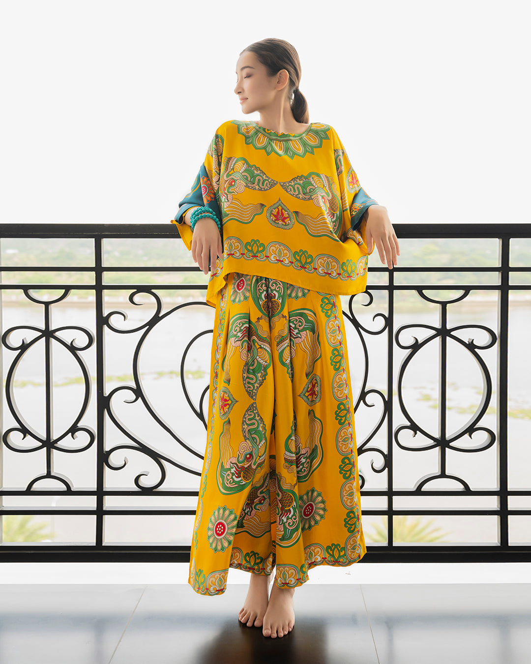 Silk Batwing Blouse 1940s / Yellow Dragon Of Grace