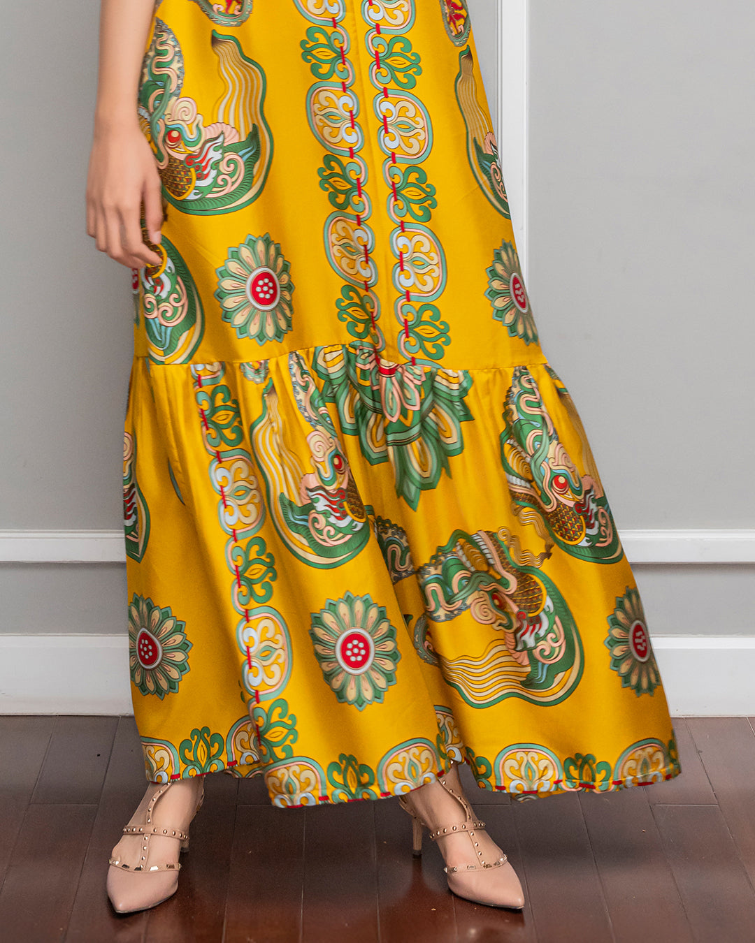 Silk Max Boho 1970 Sleeveless Dress / Yellow Dragon Of Grace