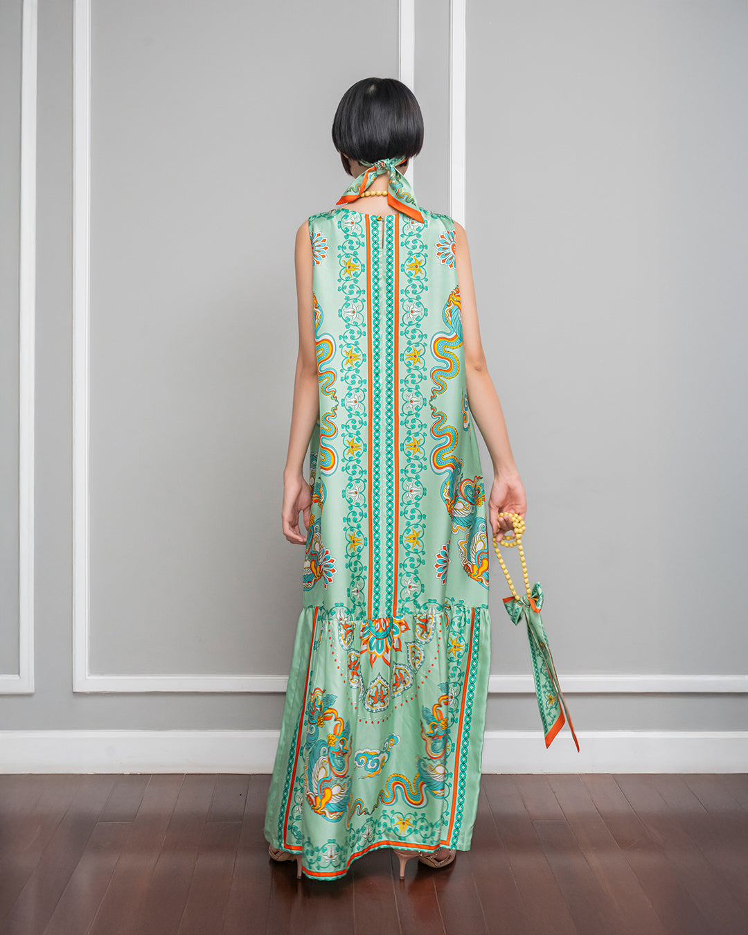 Silk Max Boho 1970 Sleeveless Dress / Pastel Green Phoenix Dance