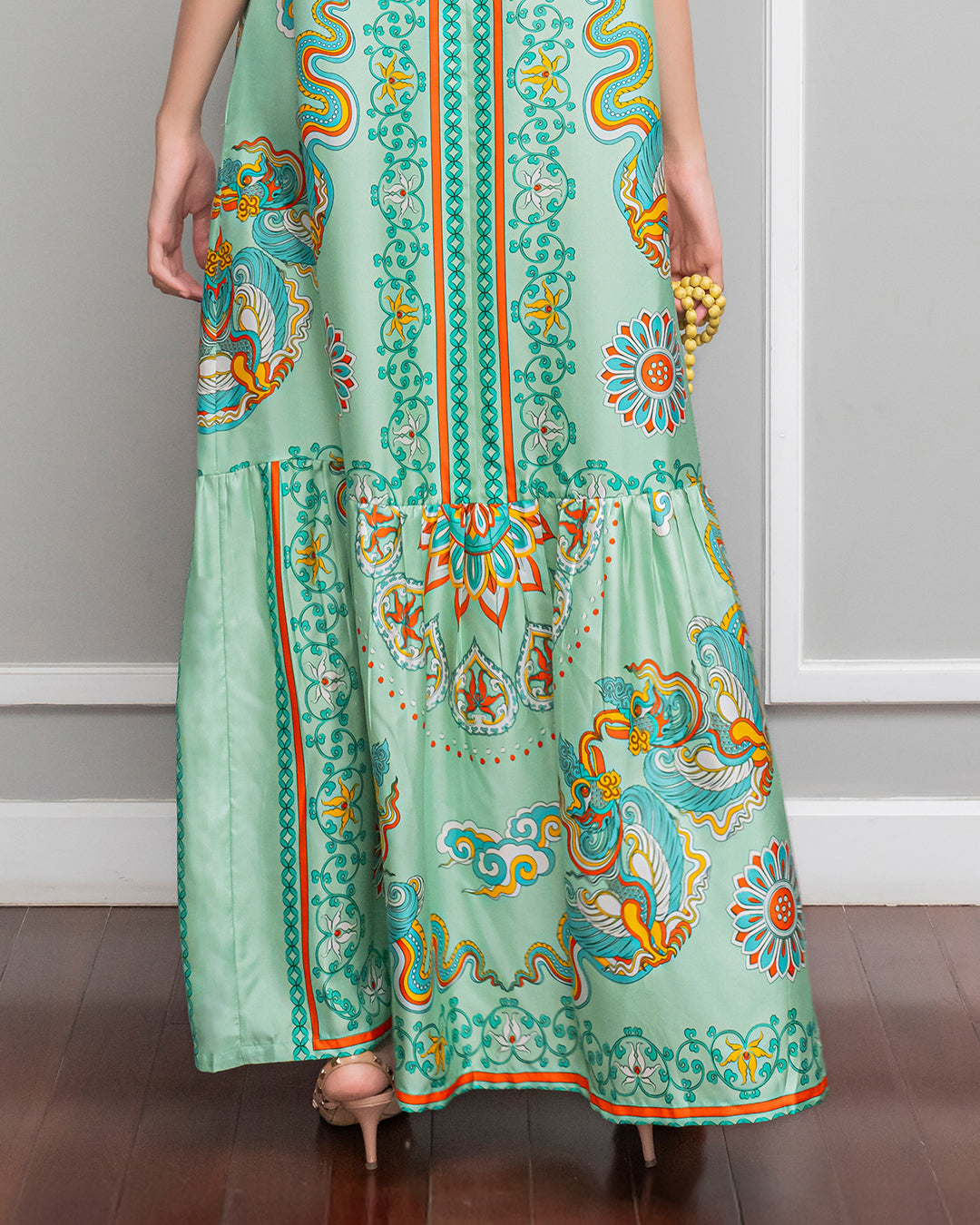 Silk Max Boho 1970 Sleeveless Dress / Pastel Green Phoenix Dance Folk Form Silk Max Boho 1970 Sleeveless Dress / Pastel Green Phoenix Dance Folk Form