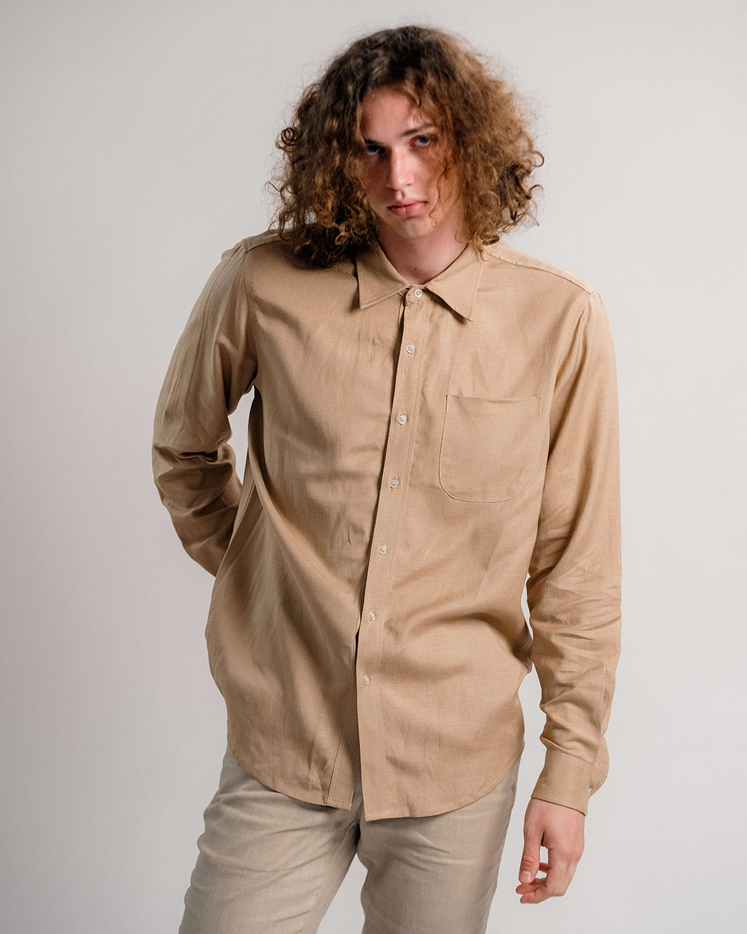 Linen Classic Shirt 1870 / Beige