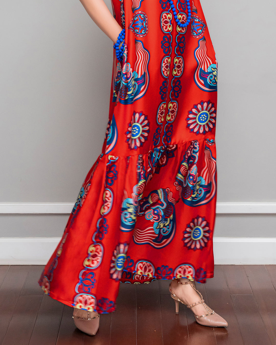 Silk Max Boho 1970 Sleeveless Dress / Red Dragon Of Grace