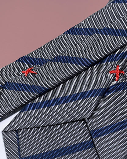 Gift for Dad/ Silk Necktie with Diagonal Stripe Pattern / Gray / 8cm × 145cm