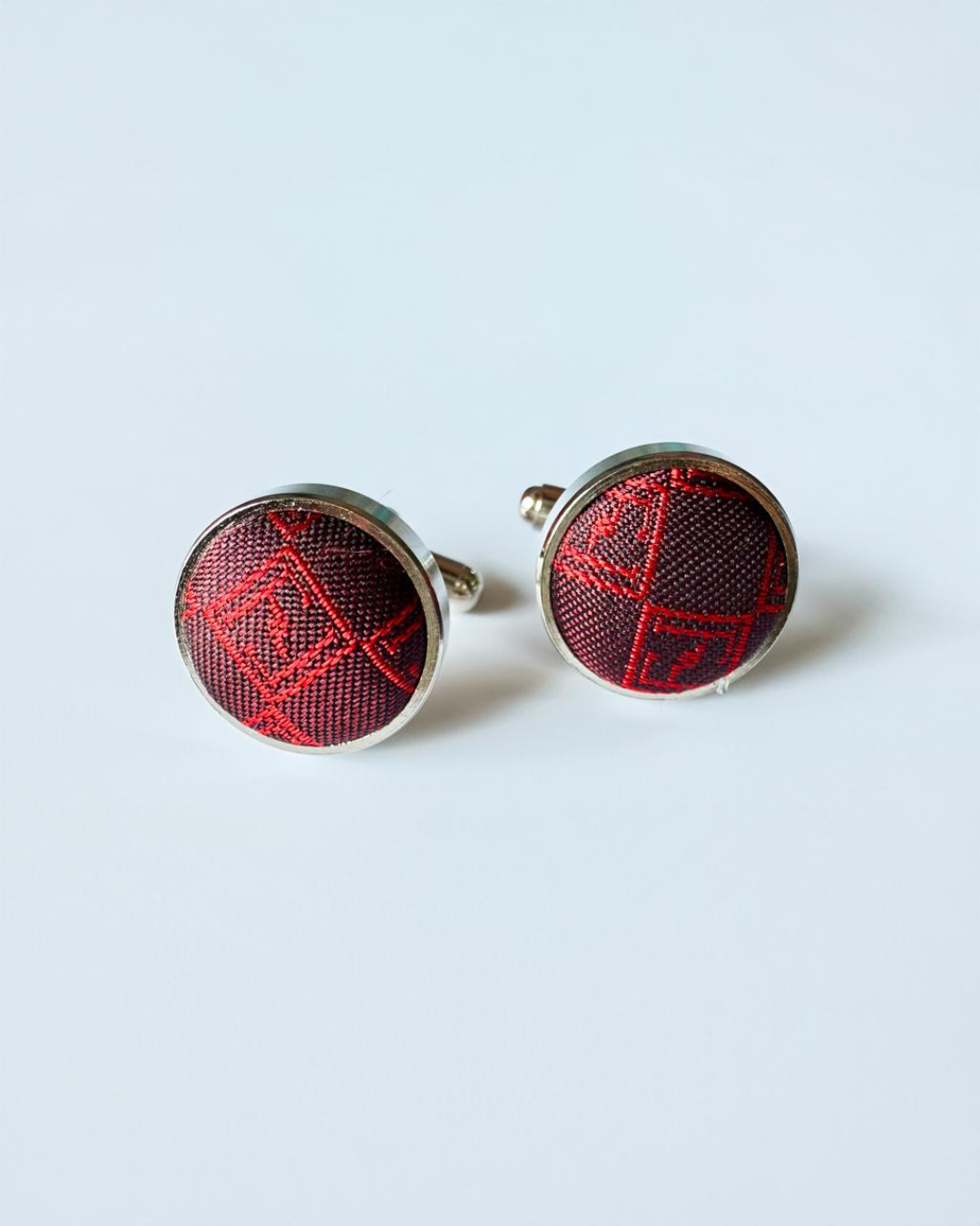 Crimson silk jacquard tie and cufflinks set, 3.1 inch wide, view 2