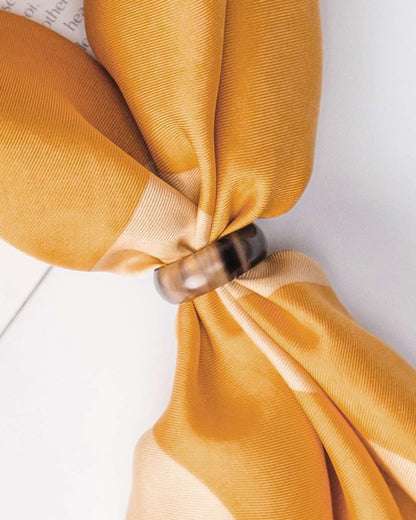 Buffalo Horn Scarf Ring / Marble Black & Brown