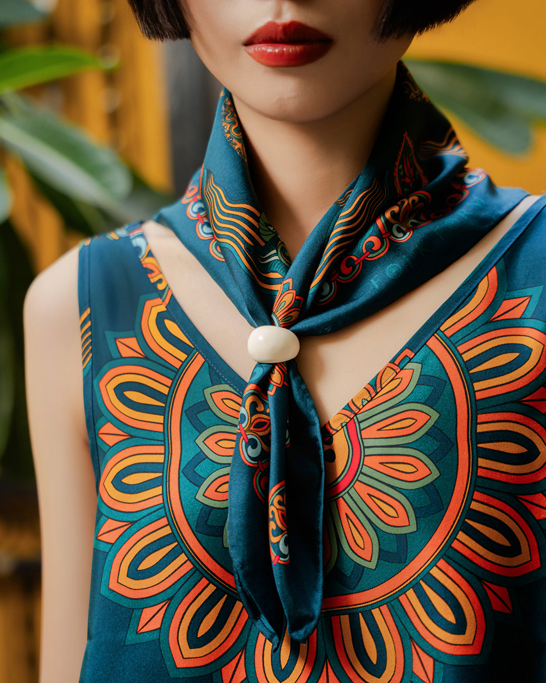 Dragon Of Grace Silk Square Scarf / Dark Green