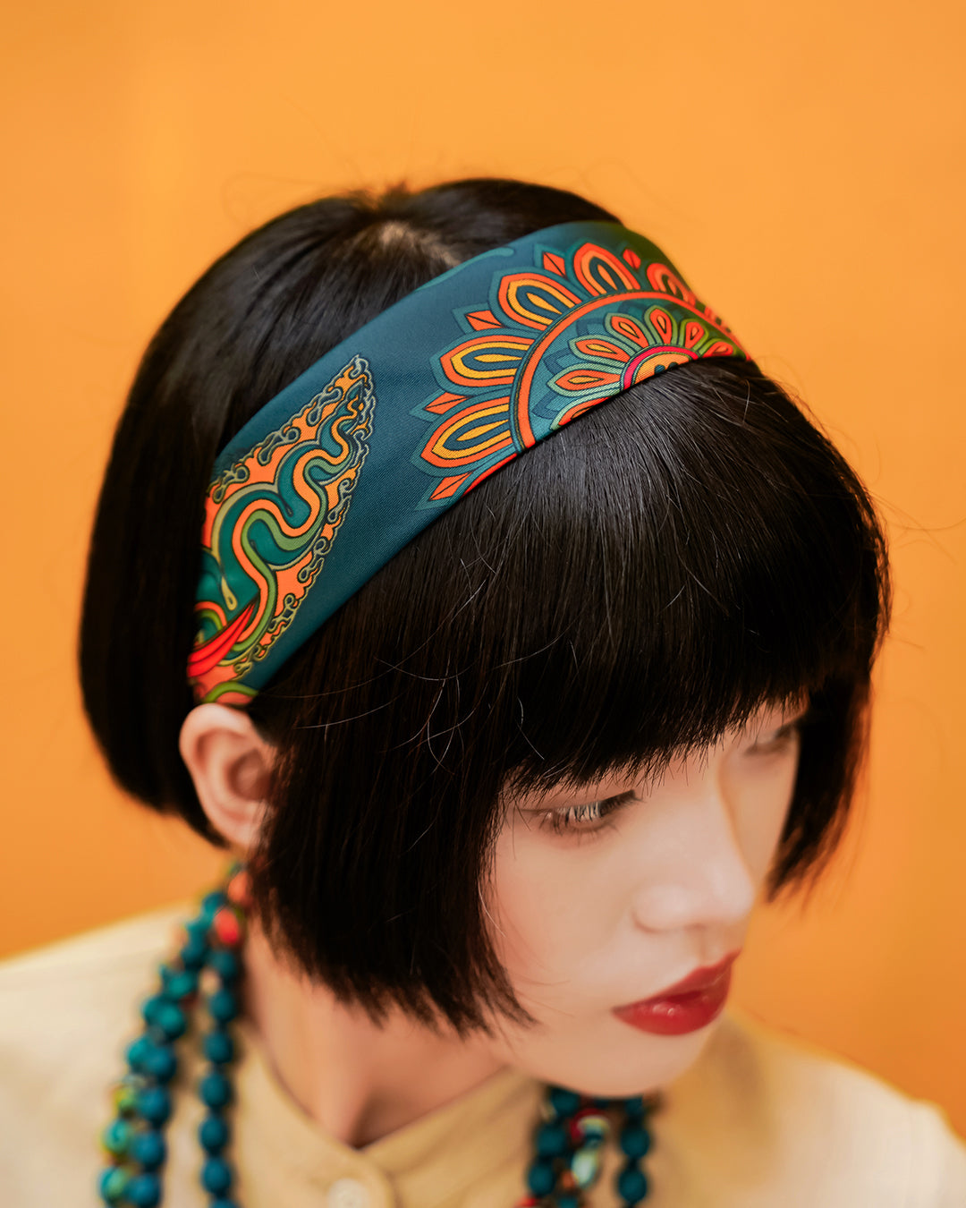 Dragon Of Grace Silk Square Scarf / Dark Green