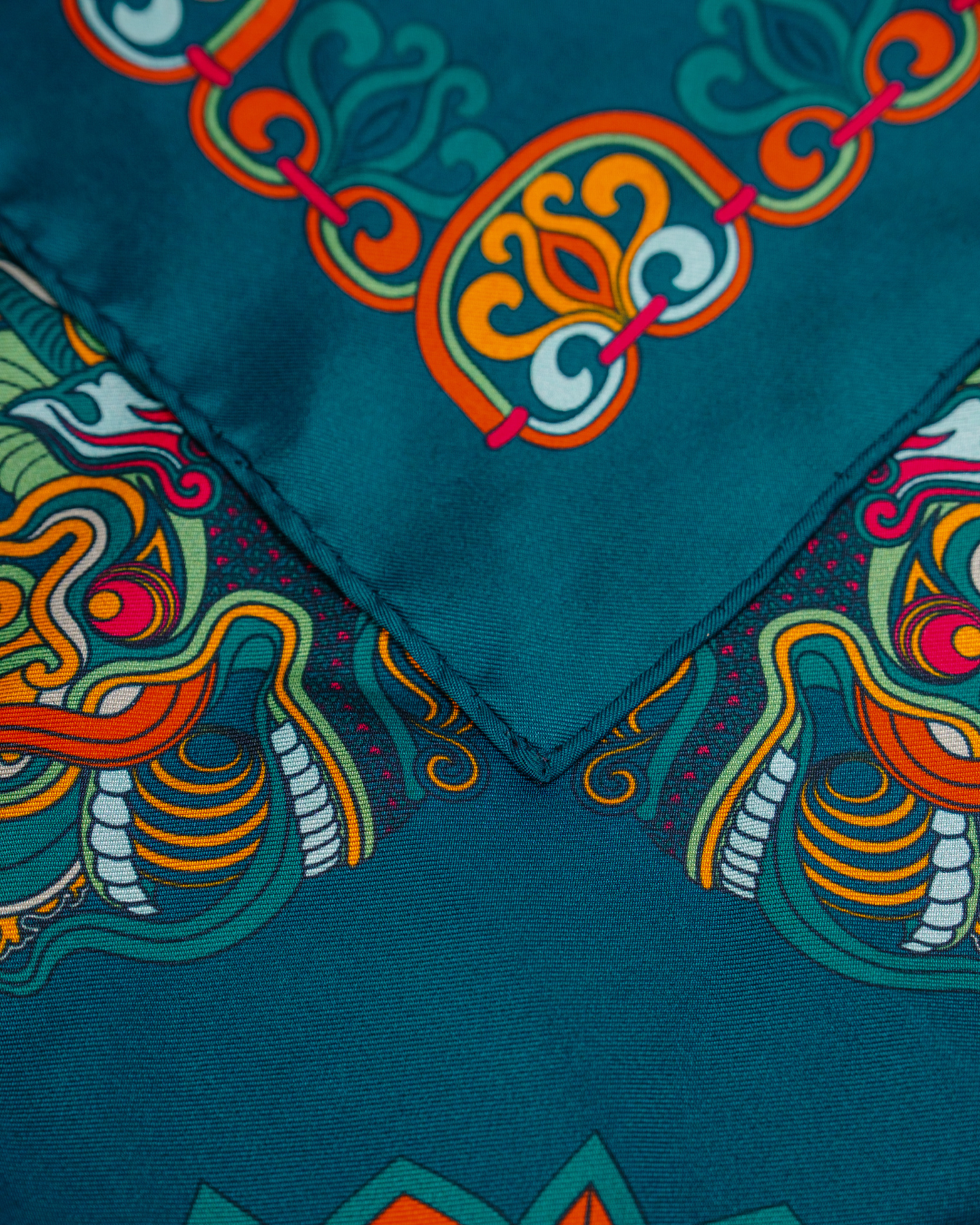 Dragon Of Grace Silk Square Scarf / Dark Green