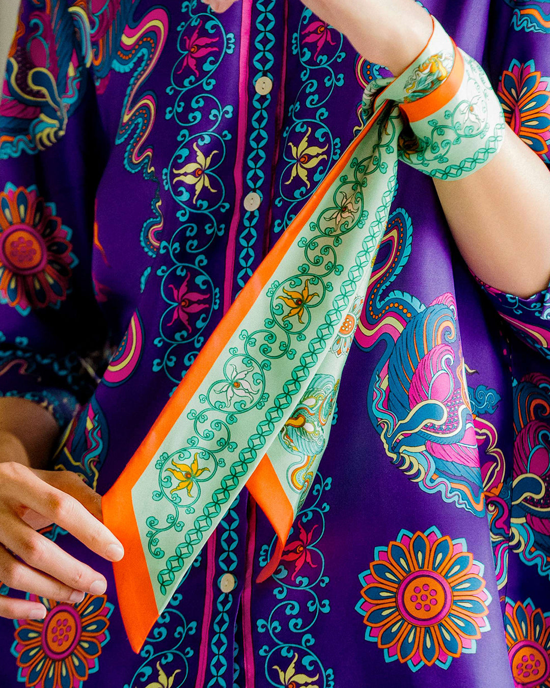 Phoenix Dance Silk Scarf / Green