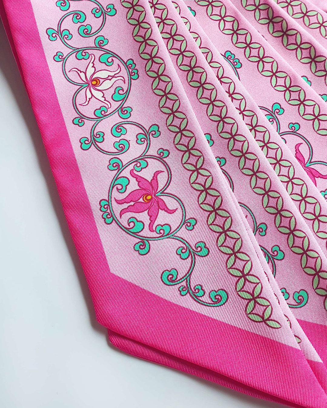 Phoenix Dance Silk Skinny Scarf / Pink / 6x106cm / 2.4x44in