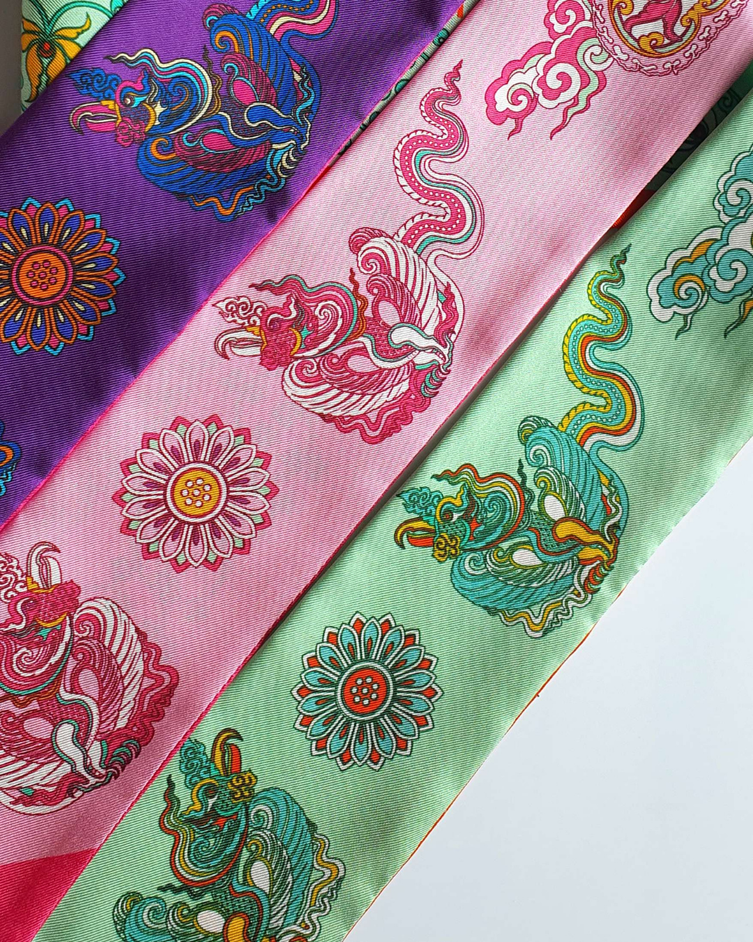 Phoenix Dance Silk Skinny Scarf / 6x106cm / 2.4x44in