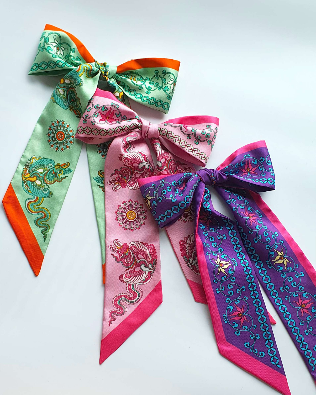 Phoenix Dance Silk Skinny Scarf / 6x106cm / 2.4x44in