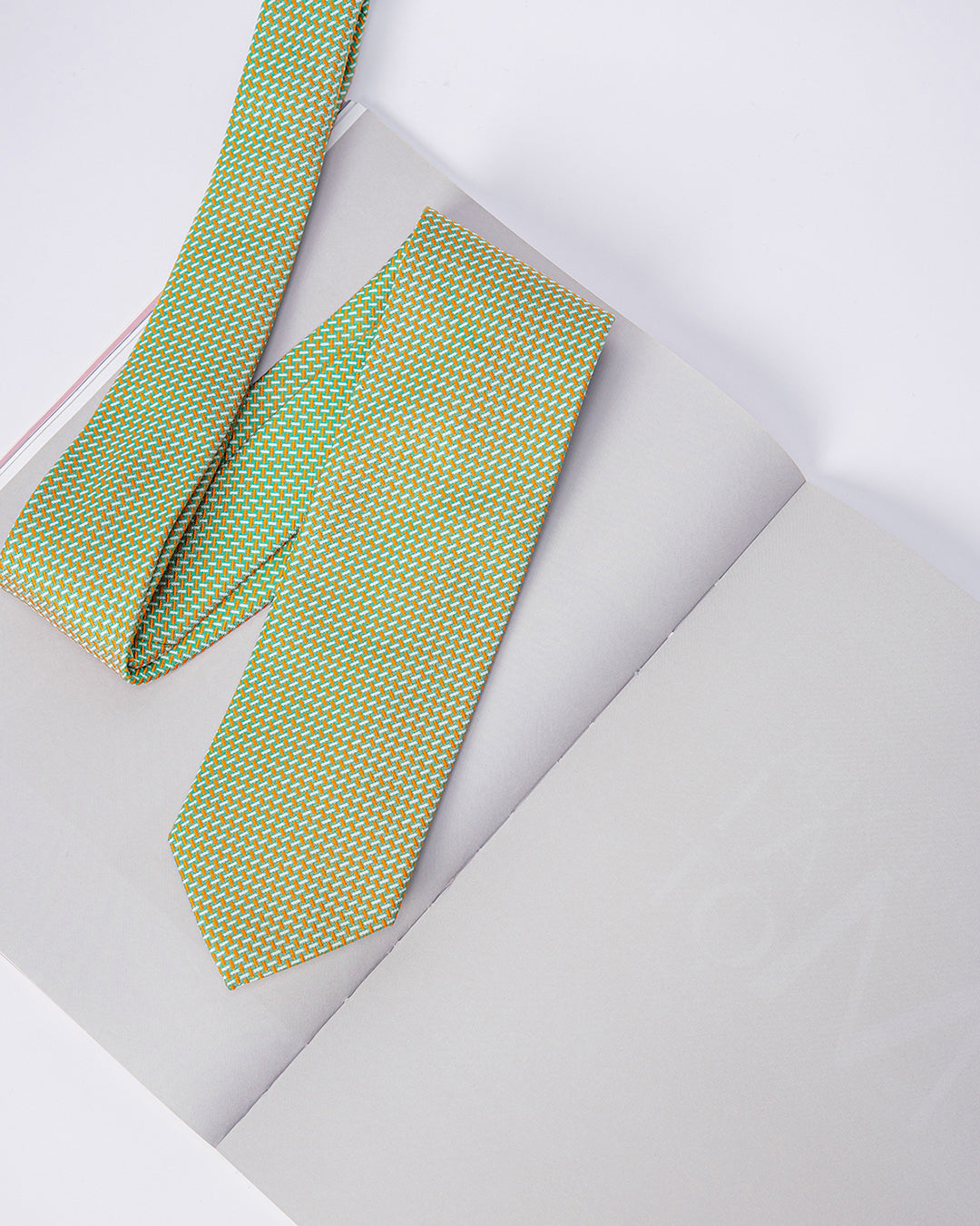 T-Pattern Silk Necktie / Lime Yellow / Band 8cm / 3.2in